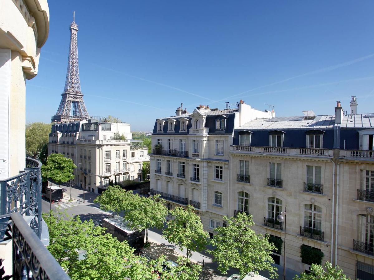 Outstanding 2 Bedrooms With A Terrific Eiffel Tower View * Parigi