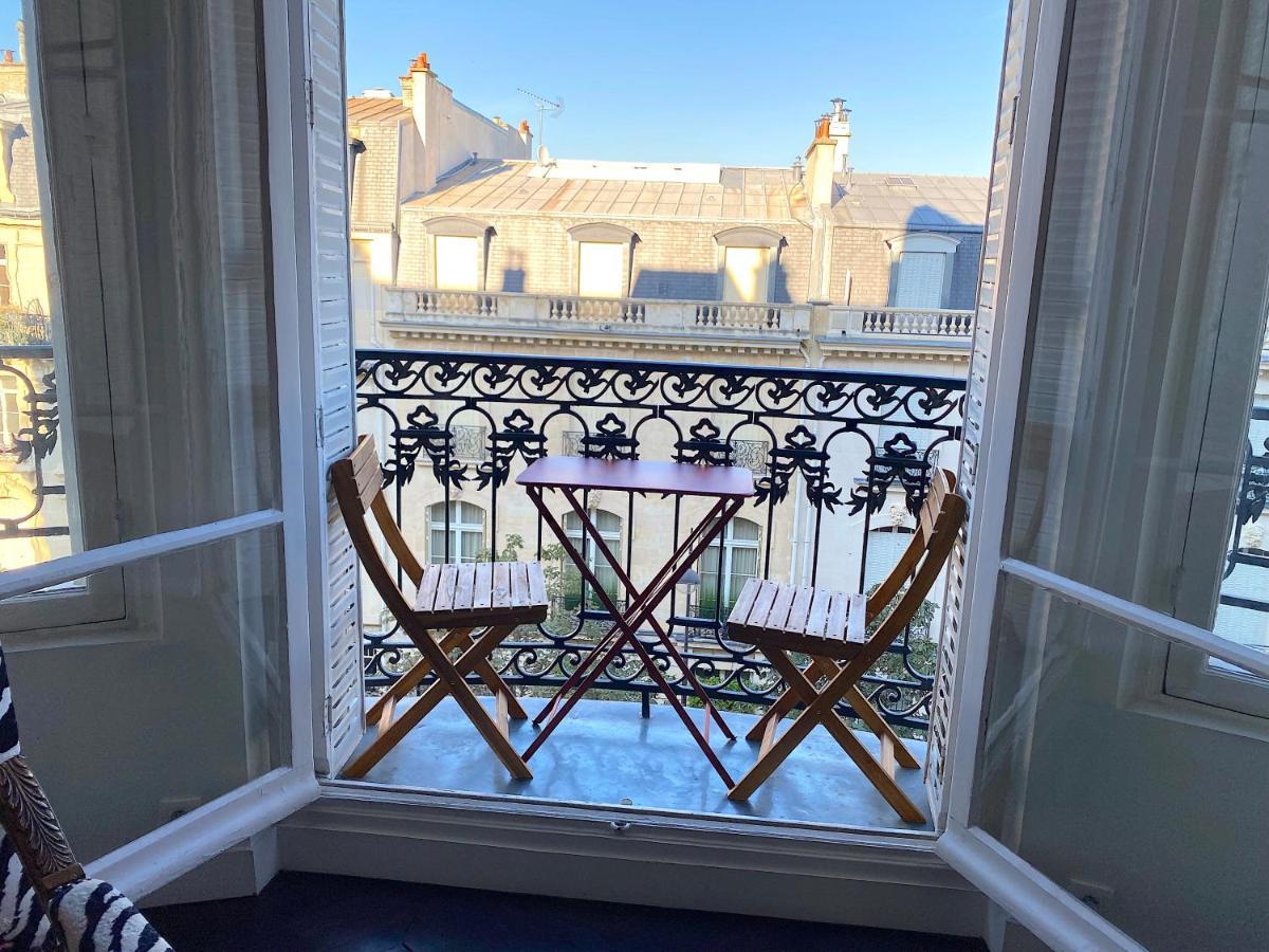 Outstanding 2 Bedrooms With A Terrific Eiffel Tower View Appartamento Parigi