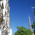 Outstanding 2 Bedrooms With A Terrific Eiffel Tower View